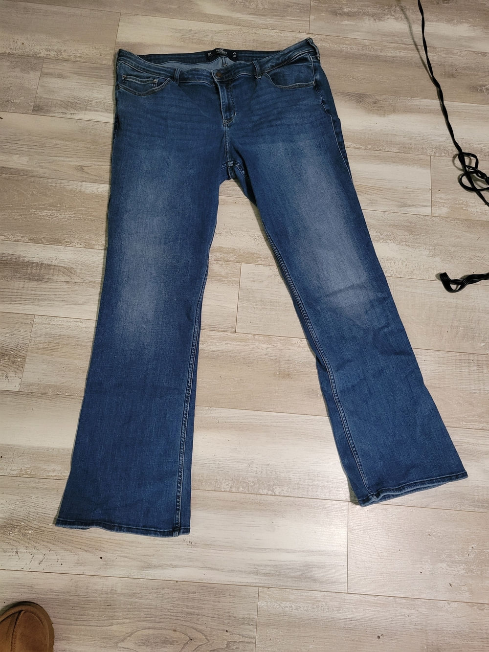 Hollister Low Rise Bootcut Jeans Size 19 Regular